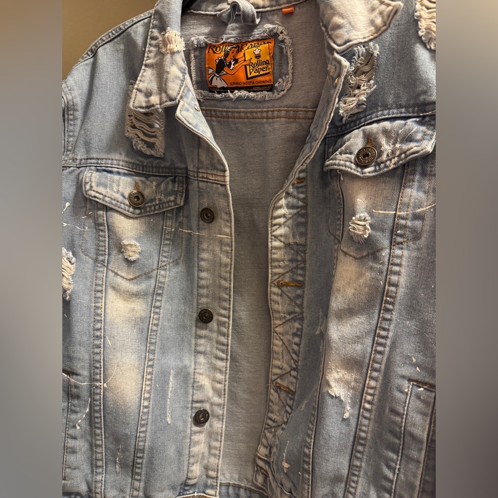 Men’s Light Blue Distressed Denim Jacket size Small - Picture 6 of 6